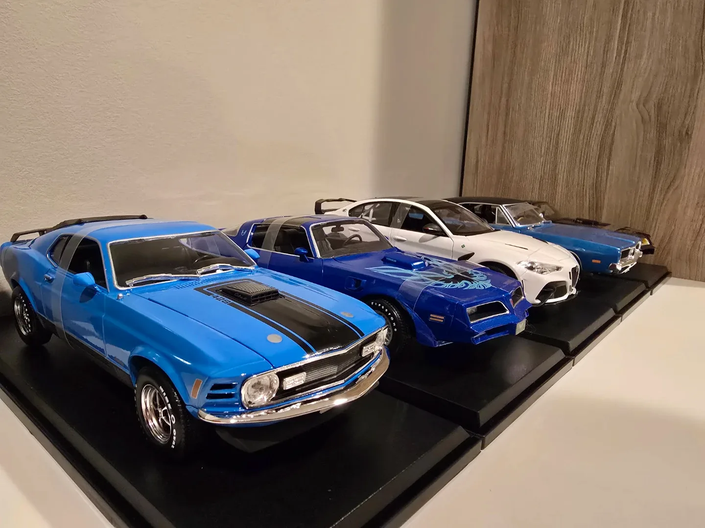 Diecast Model Cars image indicator(2)