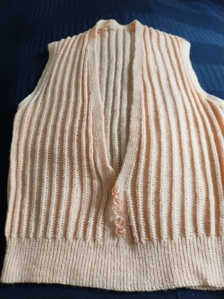 #Cleanout Hand-knitted Vest image indicator(3)