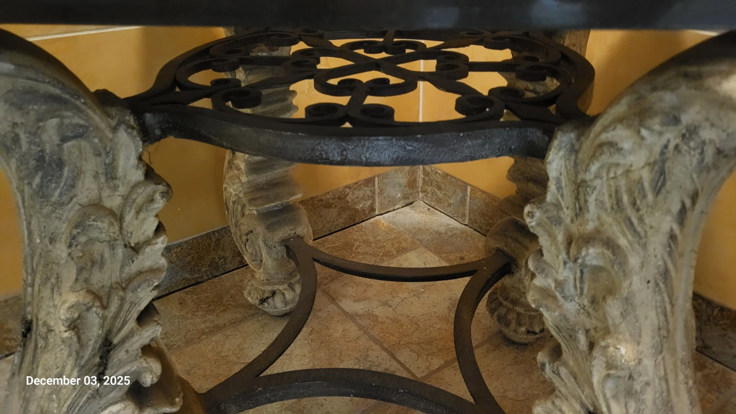 Ornate Accent Table - Cast Stone & Wrought Iron - photo 3