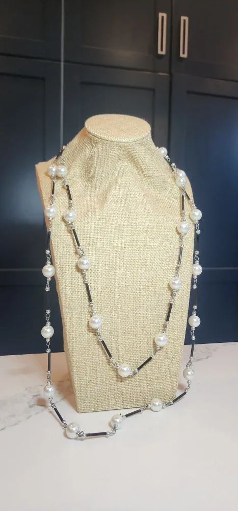 Vintage 56" Long Beaded Necklace – Pearl & Black Tube Beads image indicator(5)