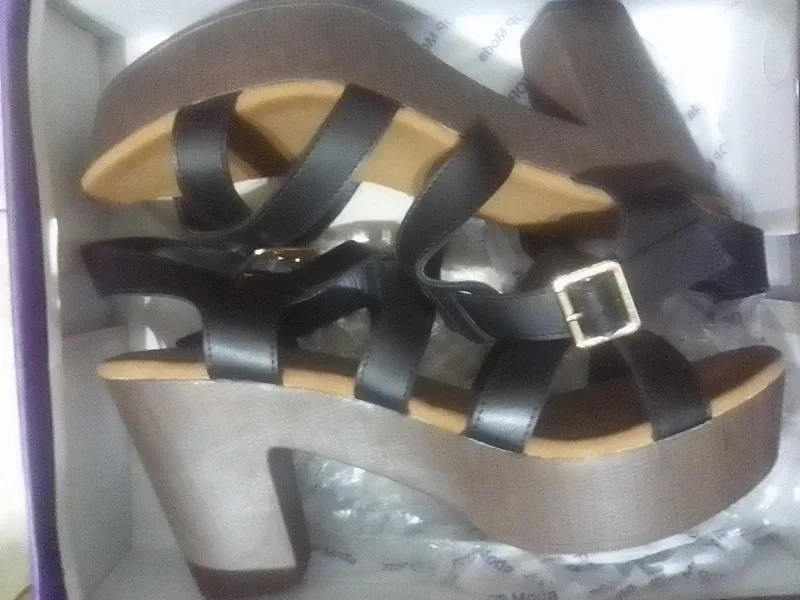 #cleanout Assorted Women's Shoes & Clothing image indicator(3)