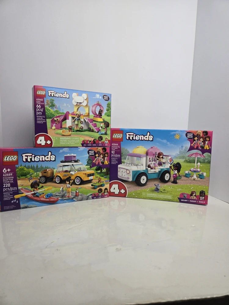 3 brand new sealed lego playsets  42662, 42665, 42640