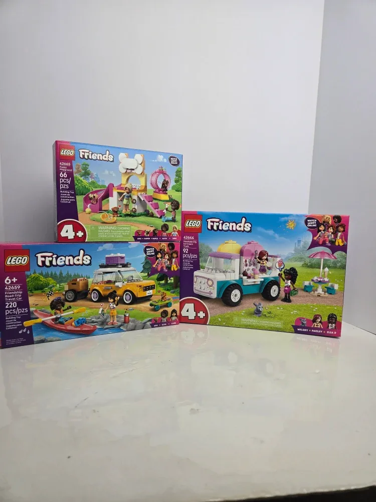 3 brand new sealed lego playsets  42662, 42665, 42640