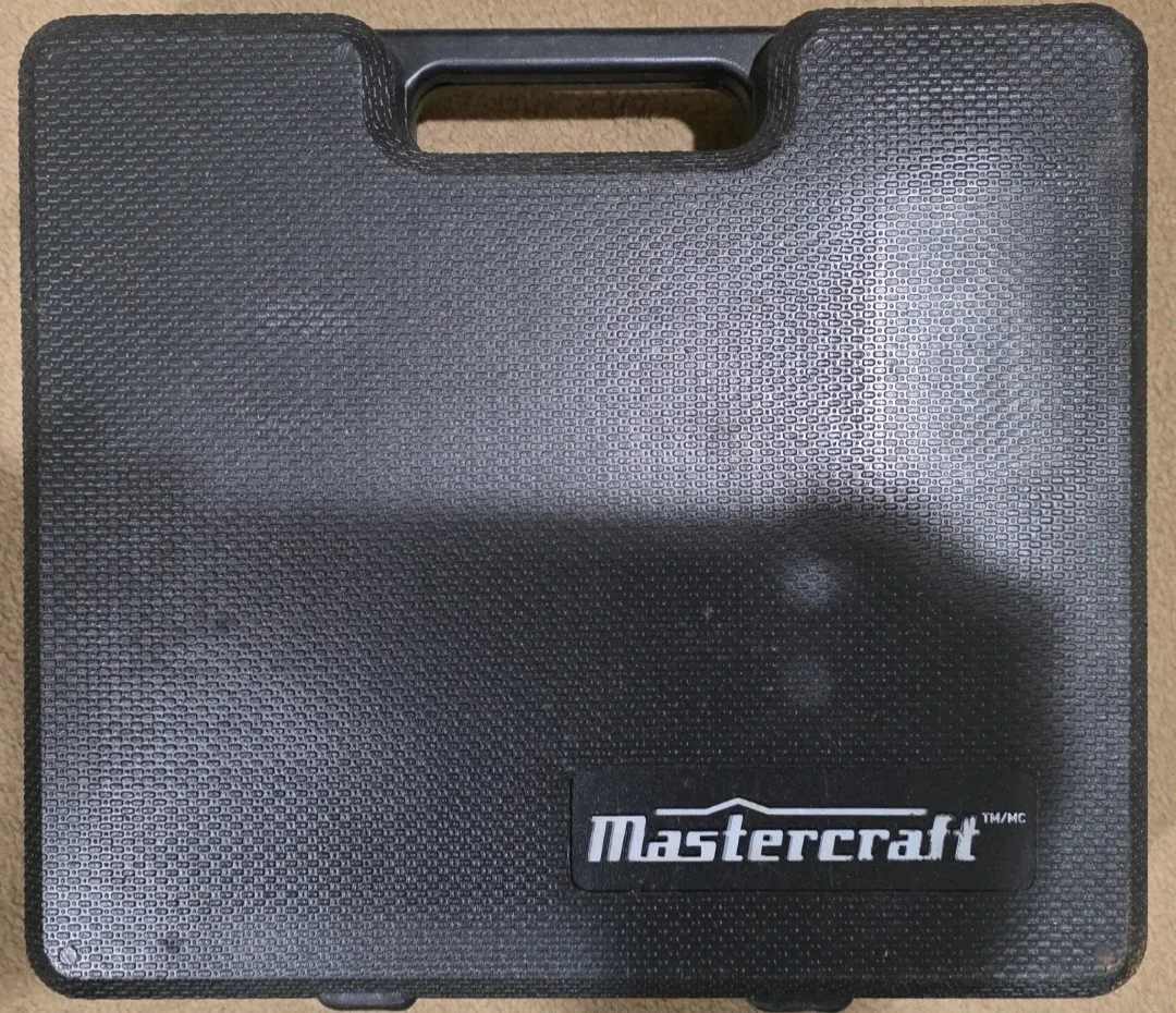 Like New Mastercraft Air Powered Brad Nailer With Nails And Oil image indicator(7)