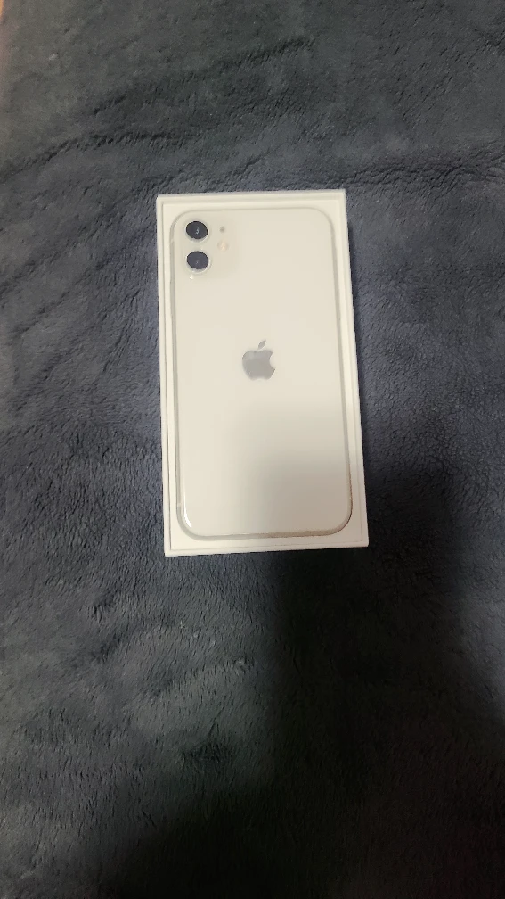 I phone 11 - photo 2
