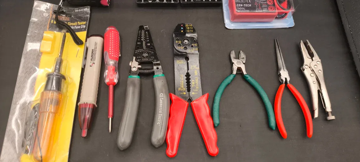 Electrical Tools Kit + Digital Multimeter | Auto & Home Repair image indicator(6)