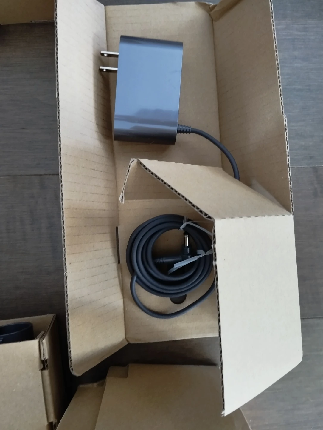 Dyson V11 Cordless Vacuum - Brand New in Box! - photo 4