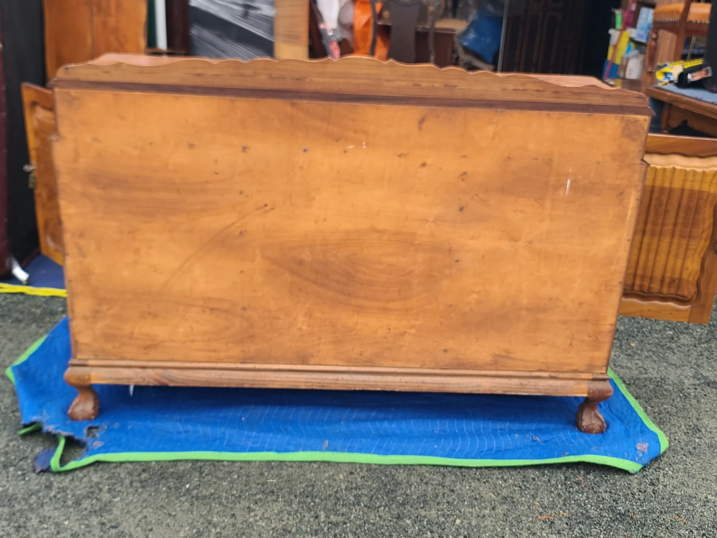 Elegant vintage solid wood sideboard/buffet - photo 4