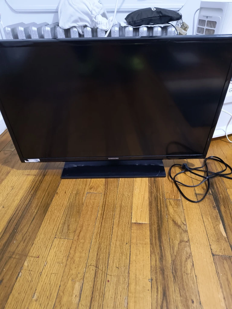 Samsung UN32EH4003F 32" TV