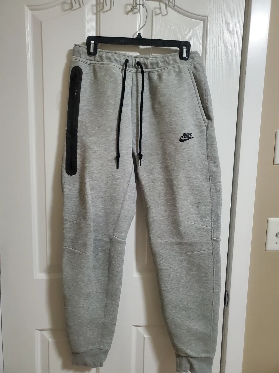 Nike Tech Fleece Grey Pants - Size M