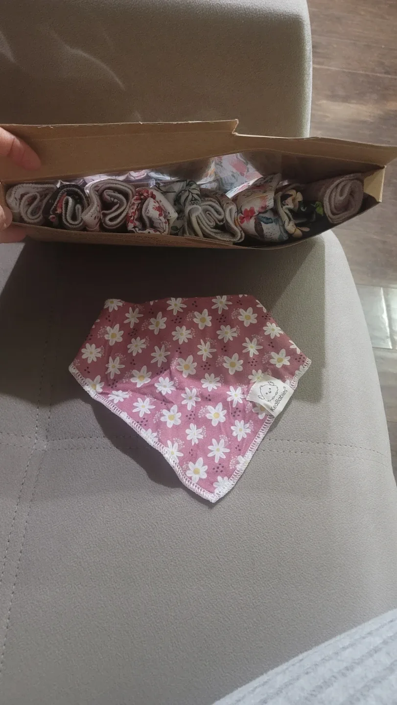 10-Pack Organic Baby Bandana Bibs - Organic Cotton Bandana ... image indicator(7)