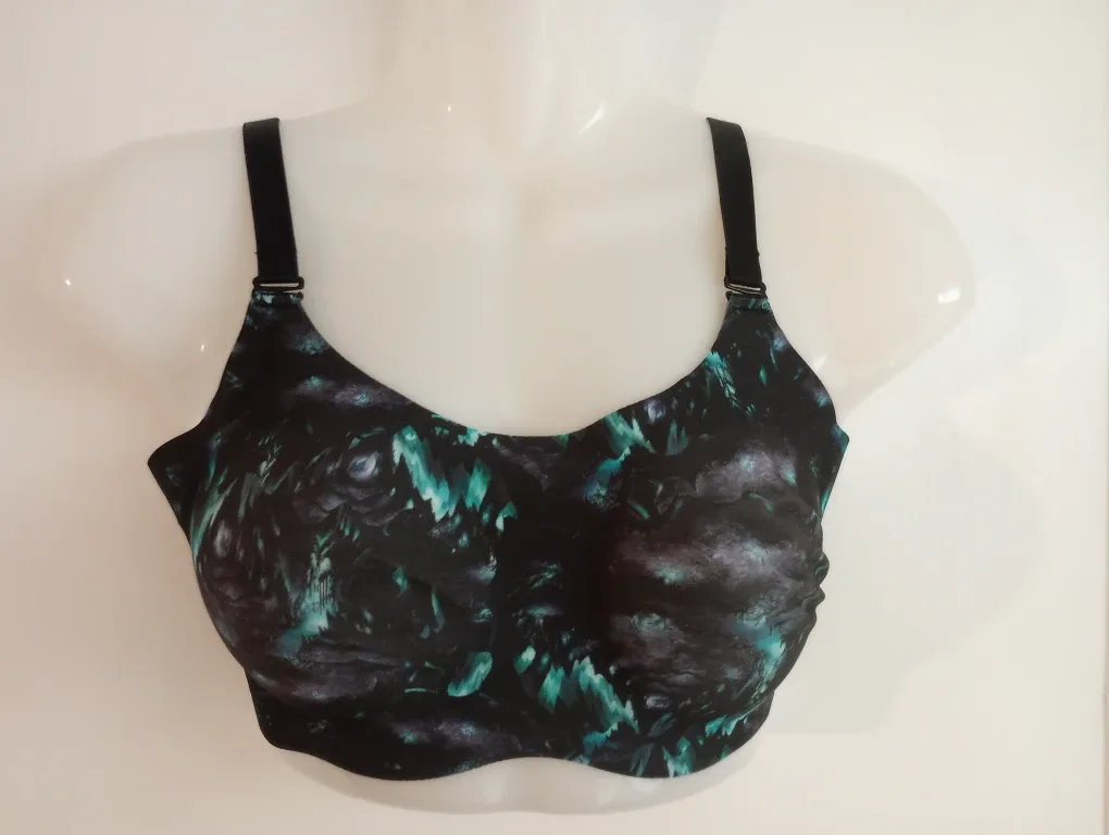 #Cleanout NWT Knix Evolution Bra Size 4