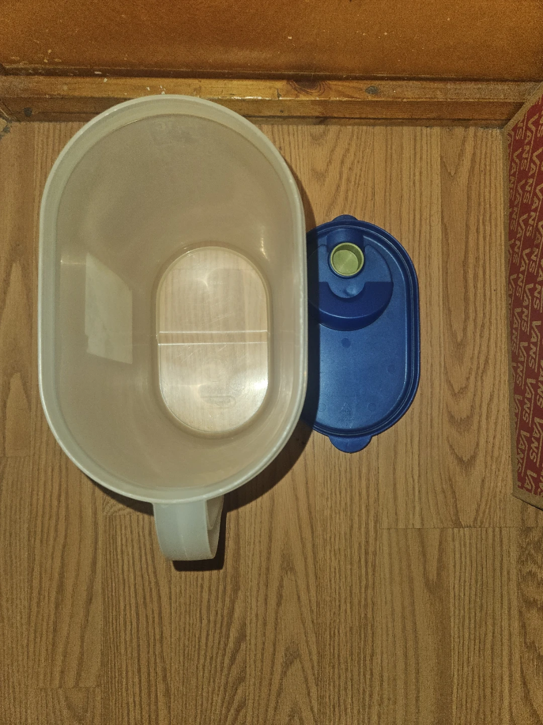 1 Gallon Lemonade Pitcher - photo 2