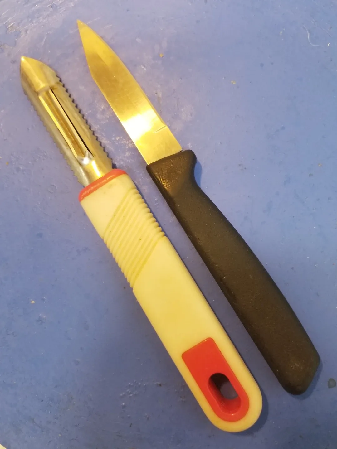 Knife and Peeler Set ♻️ #cleanout #freecycle
