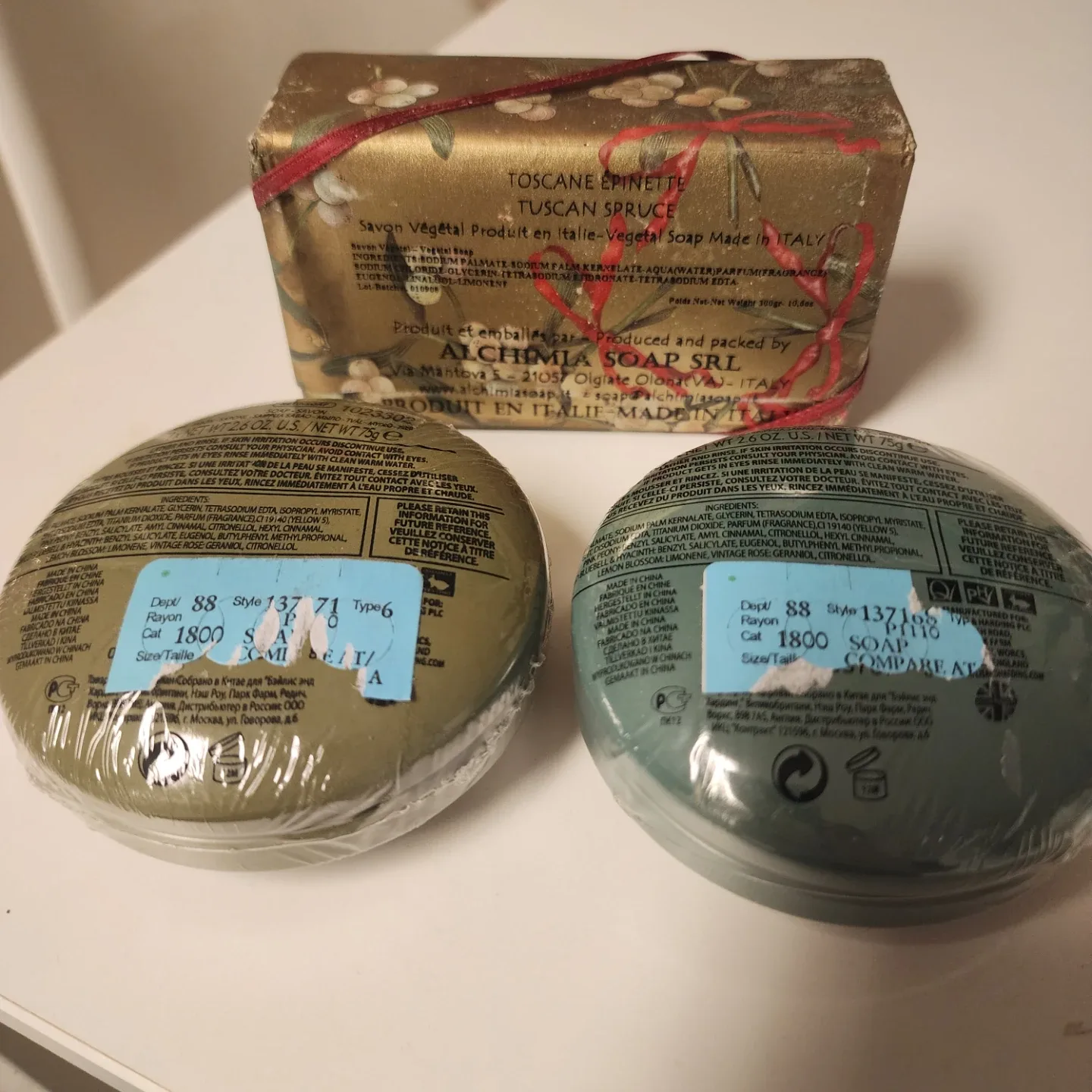 Stocking Stuffers Tuscan Spruce & Royale Bouquet Soap image indicator(2)