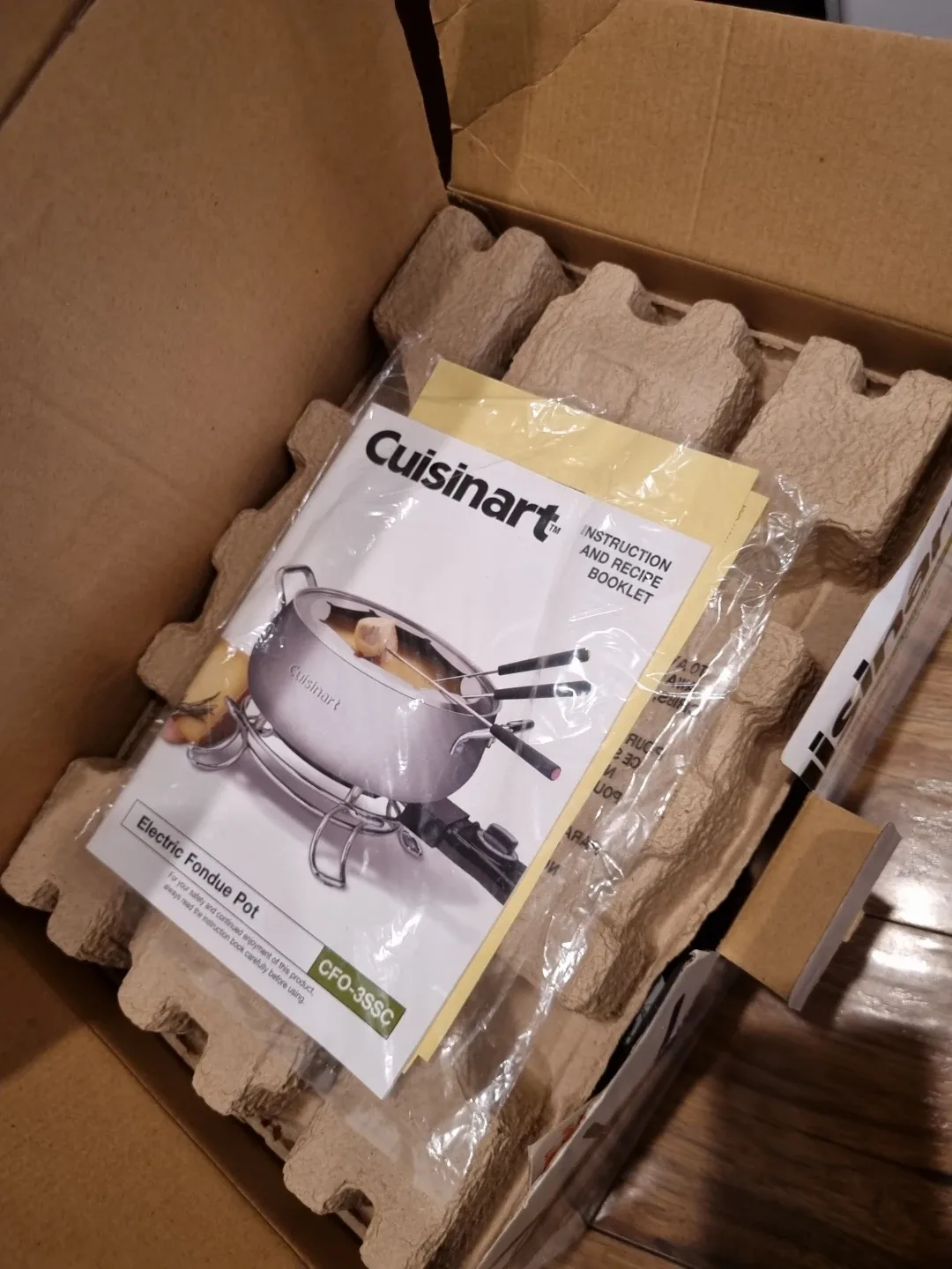 New Cuisinart CFO-3SSC Electric Fondue Pot image indicator(2)