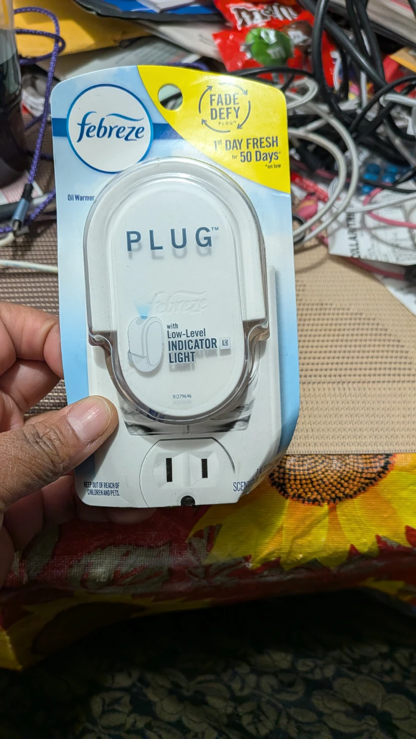 Febreze PLUG Air Freshener - New!