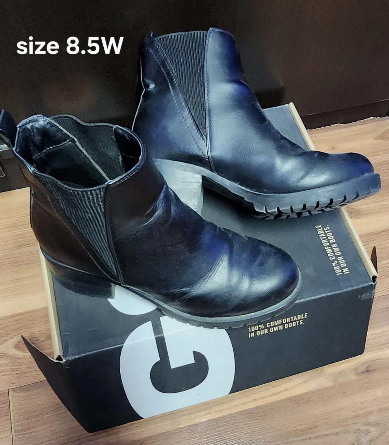 Women's Boots - Size 8.5W