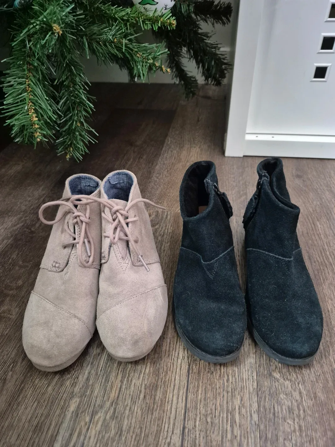 TOMS Suede Desert Wedge Booties - Size Kids 2Y