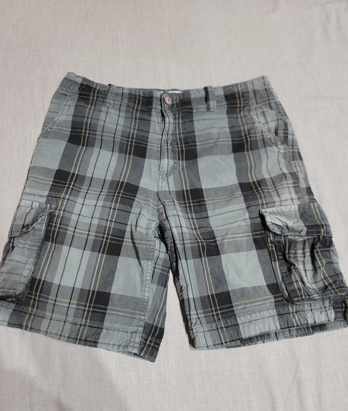 Aeropostale Plaid Cargo Shorts - Size 38 y2k utility surfer