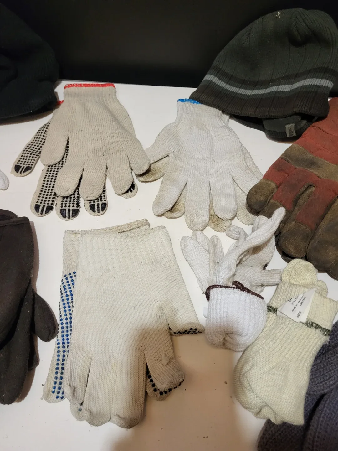 Mixed Lot of Work Gloves and Hats image indicator(3)