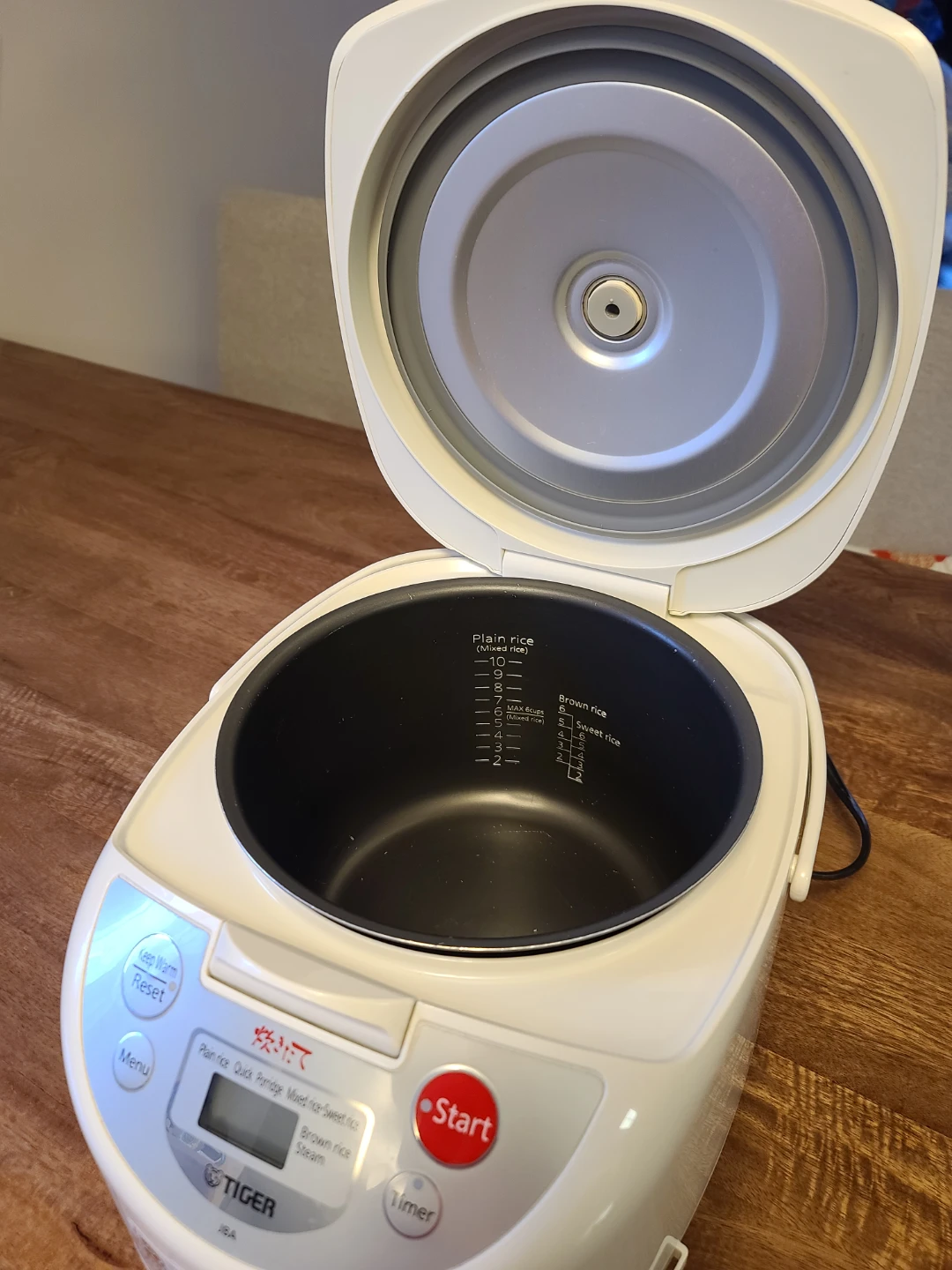 Tiger JBA Rice Cooker - photo 3