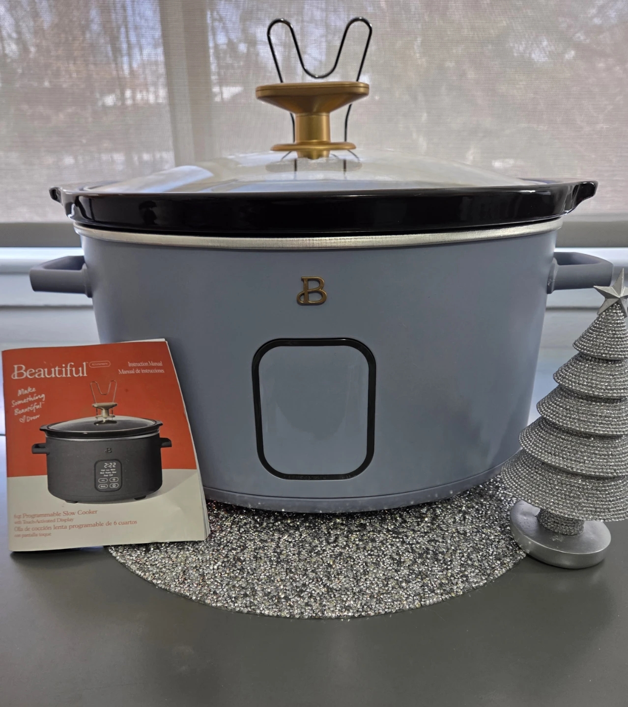 "Beautiful" Blue 6qt Programmable Slow Cooker - Like New!