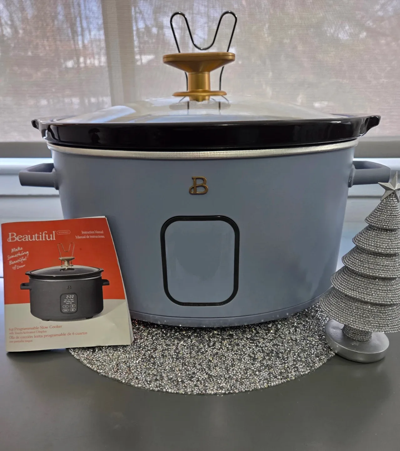 "Beautiful" Blue 6qt Programmable Slow Cooker - Like New!
