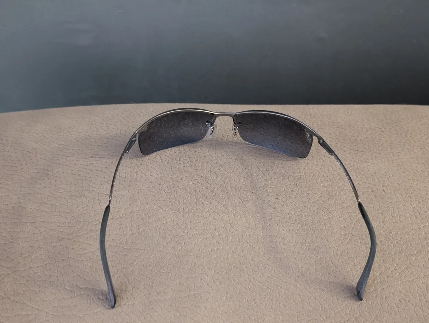 Ray-Ban RB-3183 Sunglasses with Case #Cleanout image indicator(4)