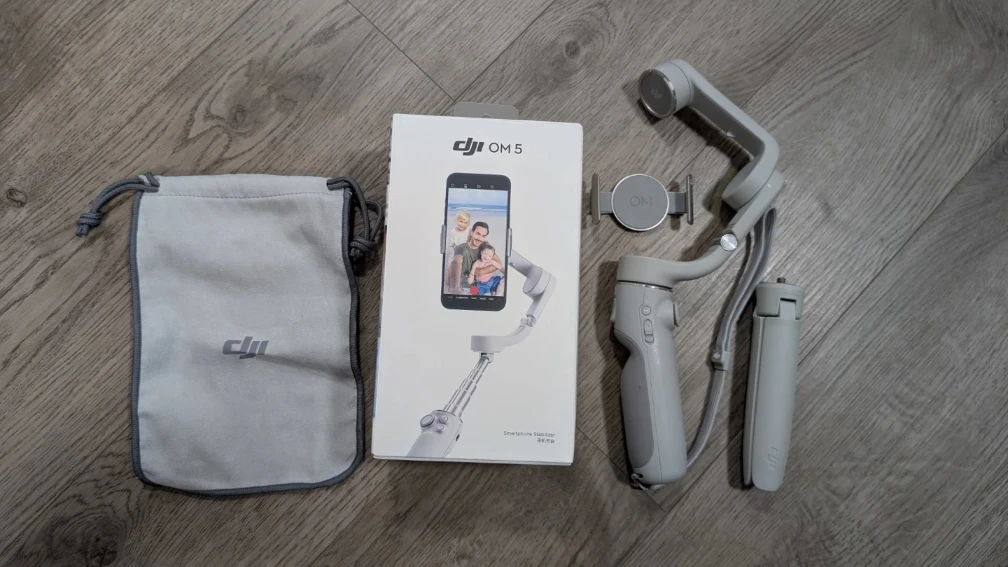 DJI OM 5 Smartphone Stabilizer - Like New!