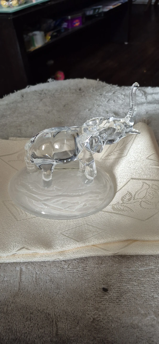 Glads Elephant Figurine - photo 2