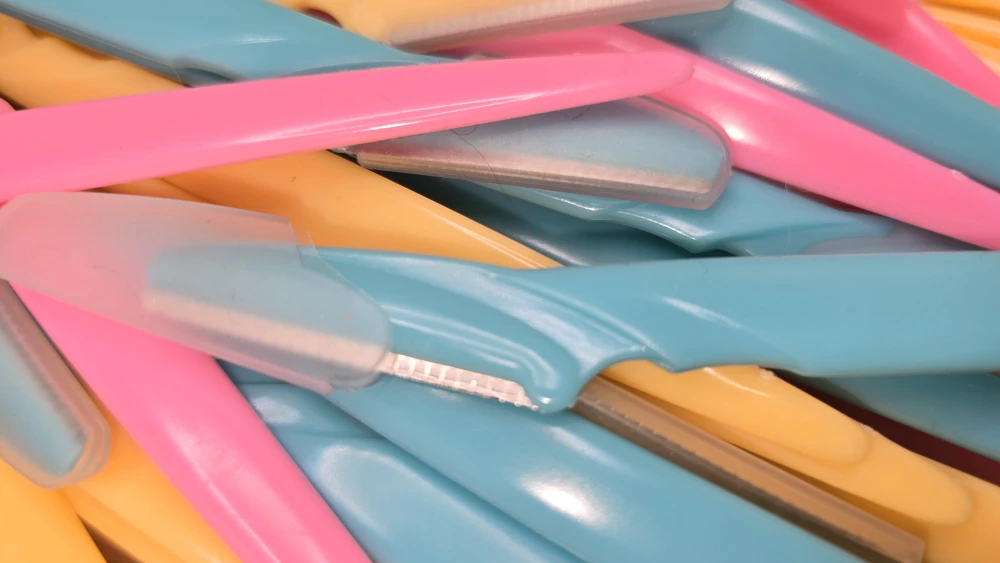 Professional Eyebrow/dermablade Razors  4/$1. - photo 3