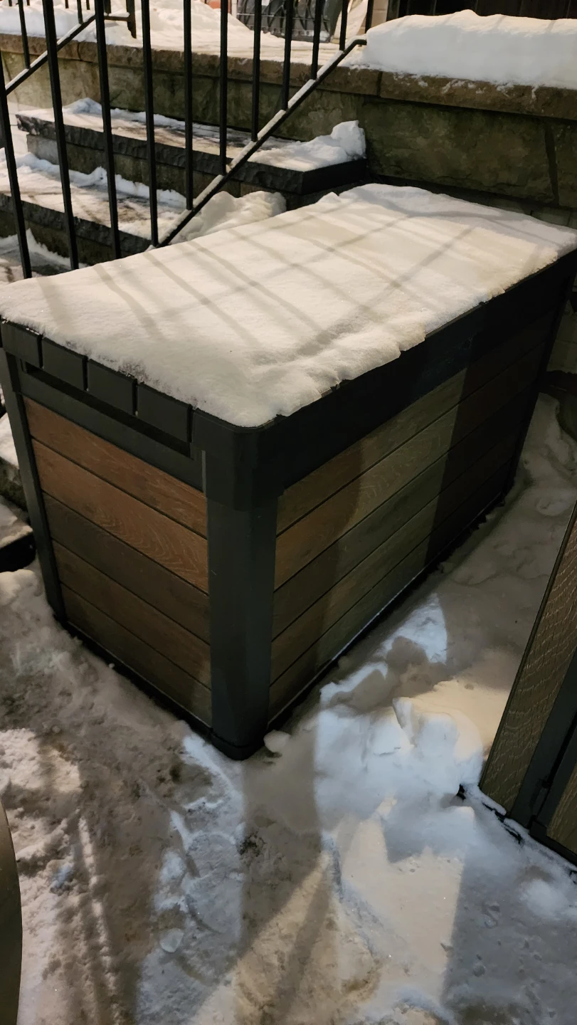Keter Westwood 150 Gallon Deck Box