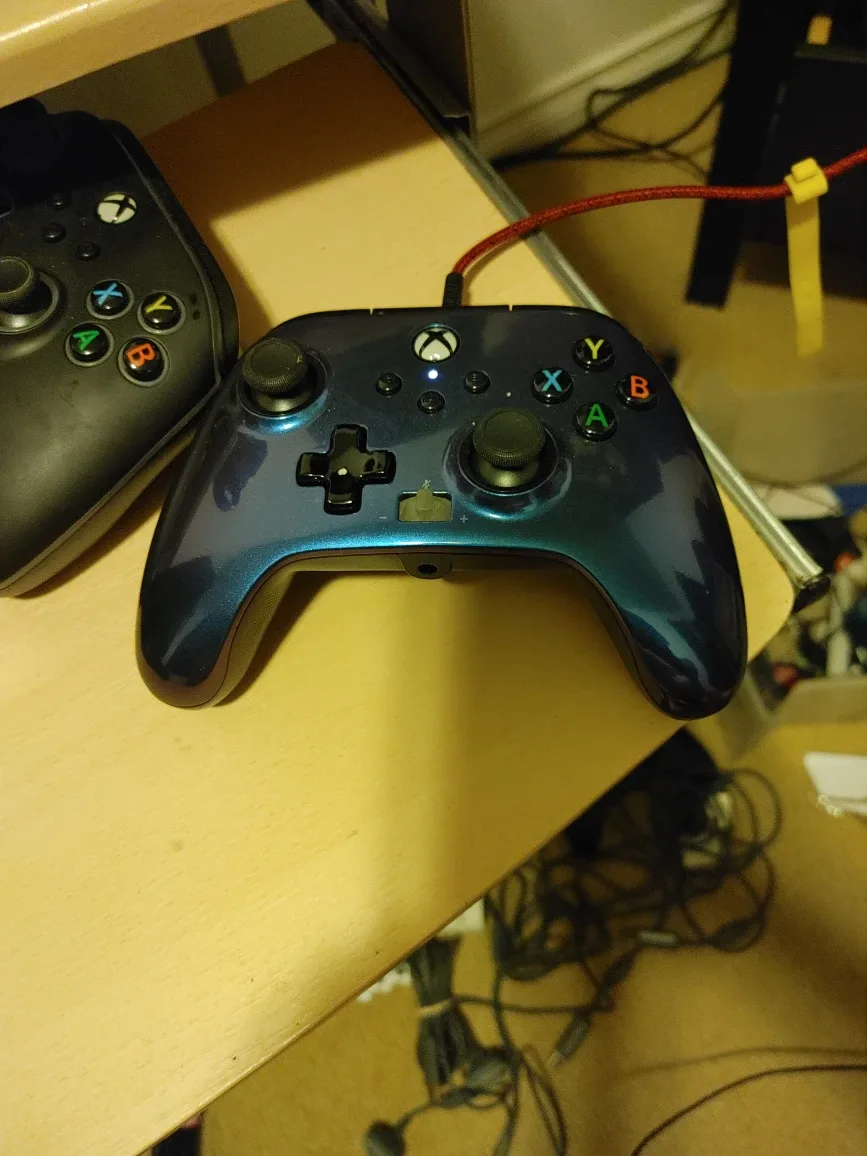 Xbox One controllers image indicator(4)