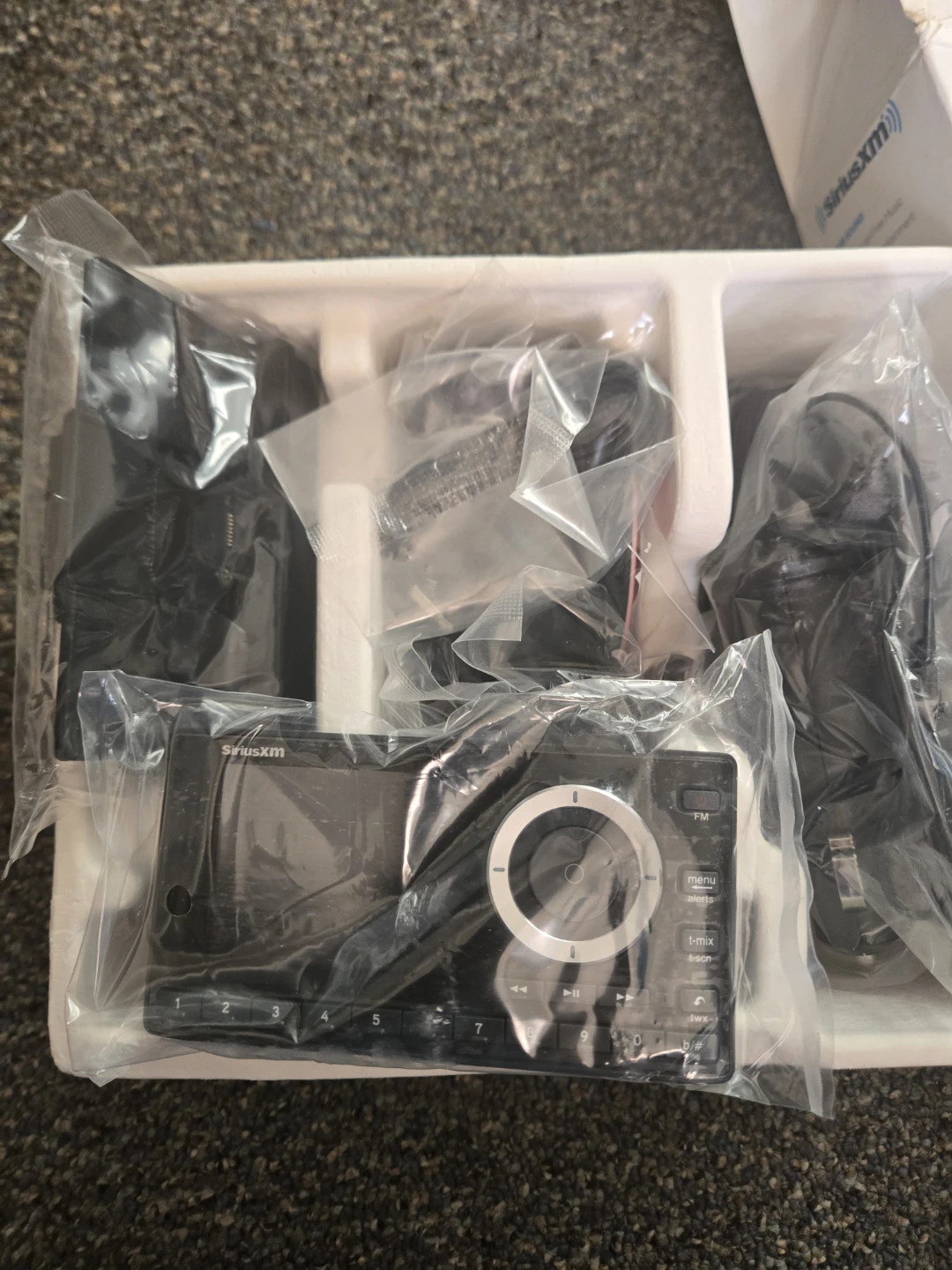 SiriusXM Onyx Plus Radio & Vehicle Kit - photo 3