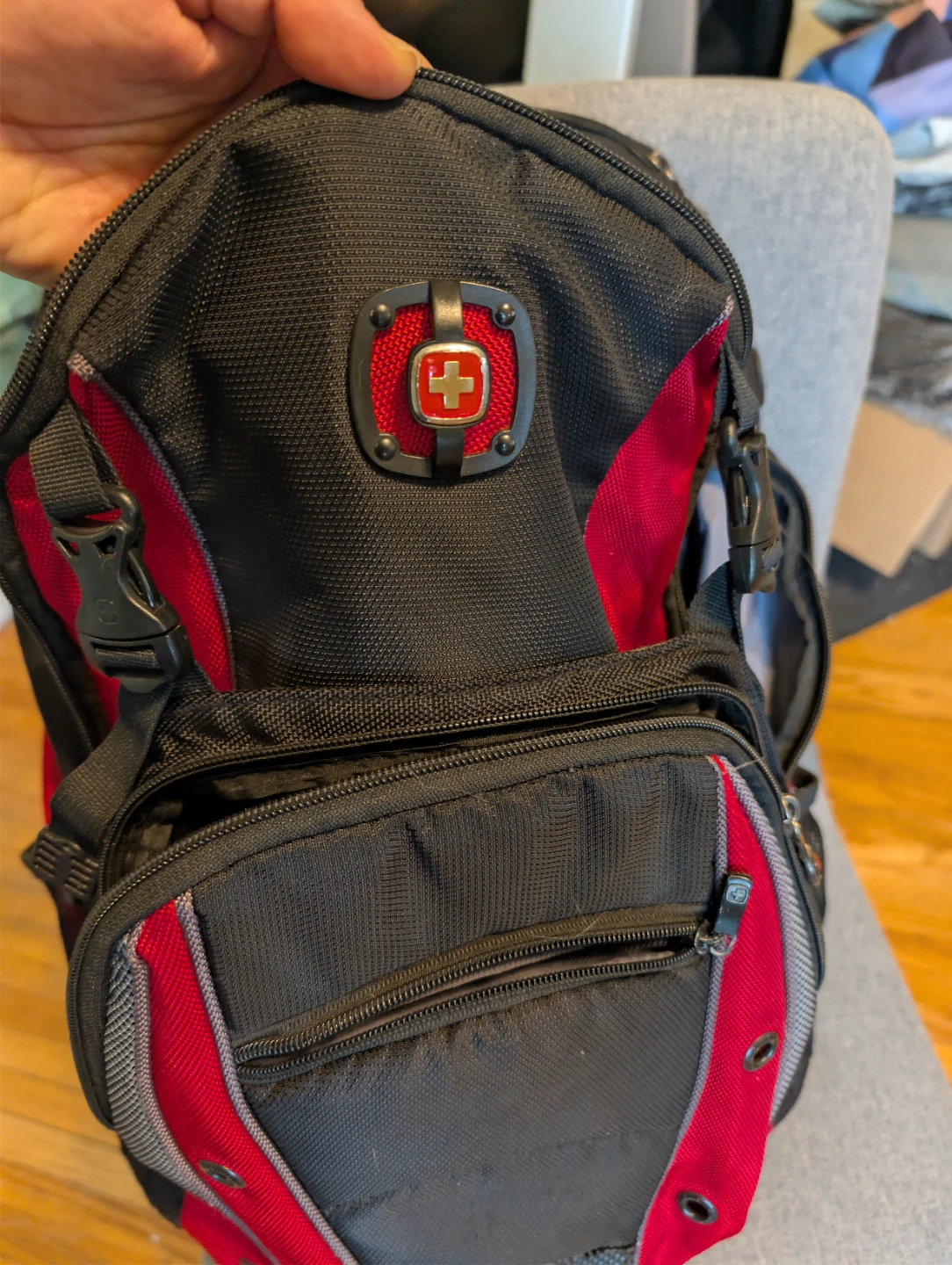 SwissGear Black & Red Backpack - photo 2