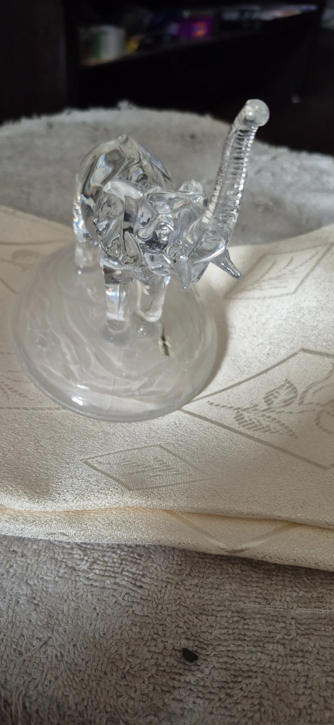 Glads Elephant Figurine - photo 3