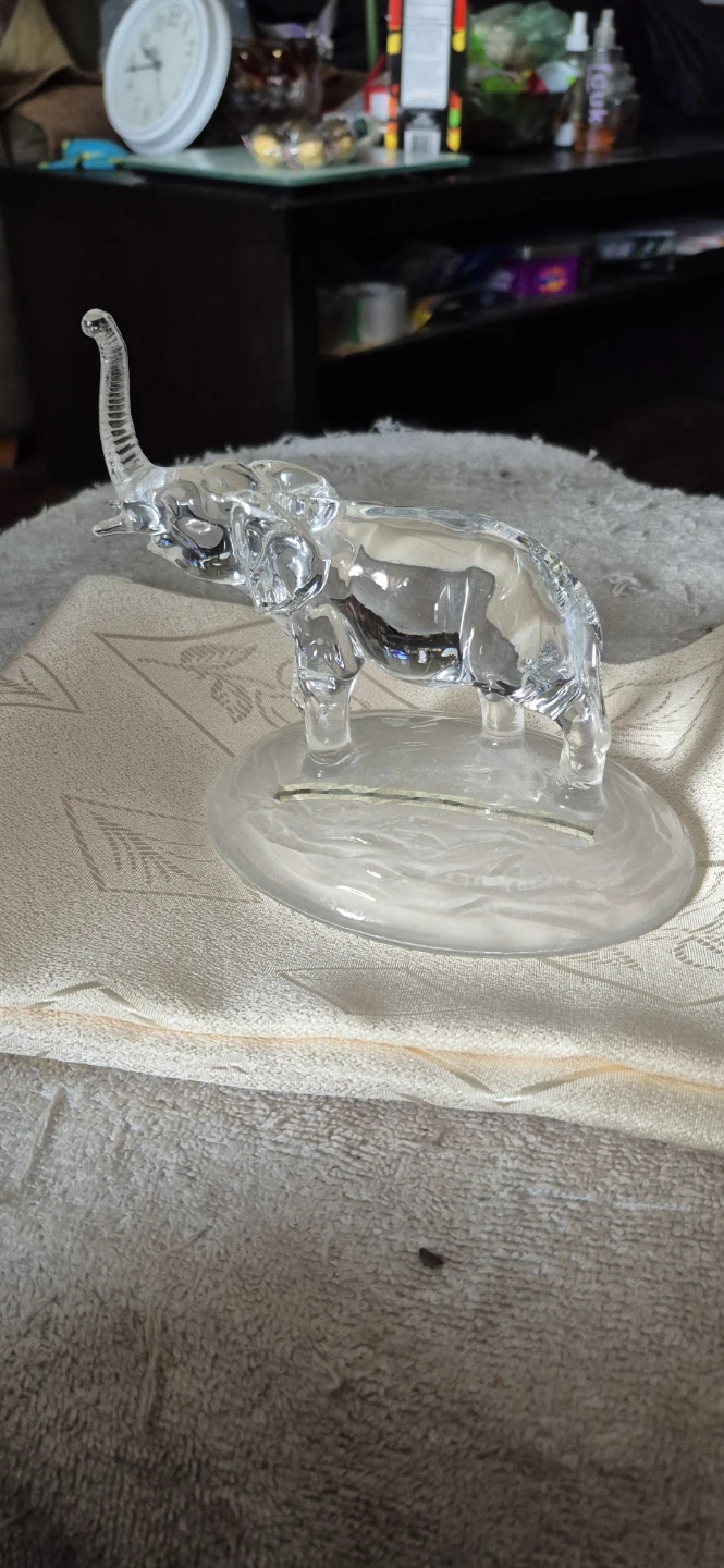 Glads Elephant Figurine - photo 4