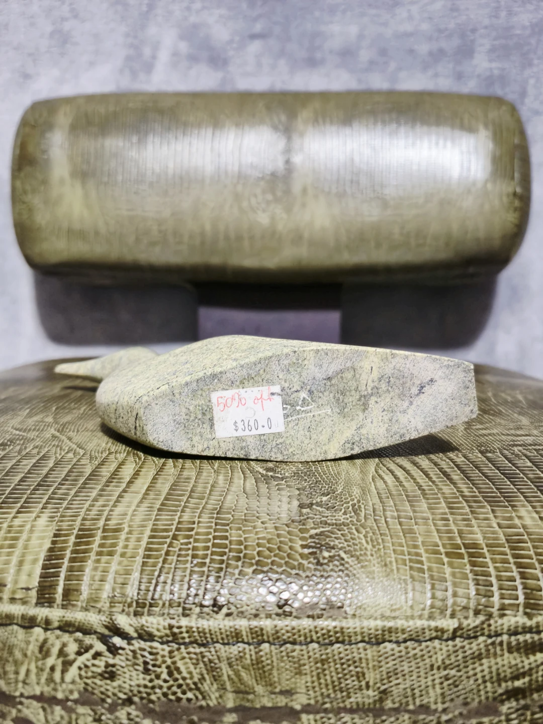 Expensive Inuit Serpentine Carved Bird Figurine - photo 3