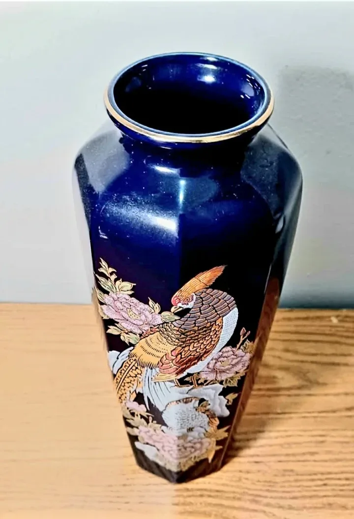 Vtg Pair of Pheasants Porcelain Vases image indicator(9)