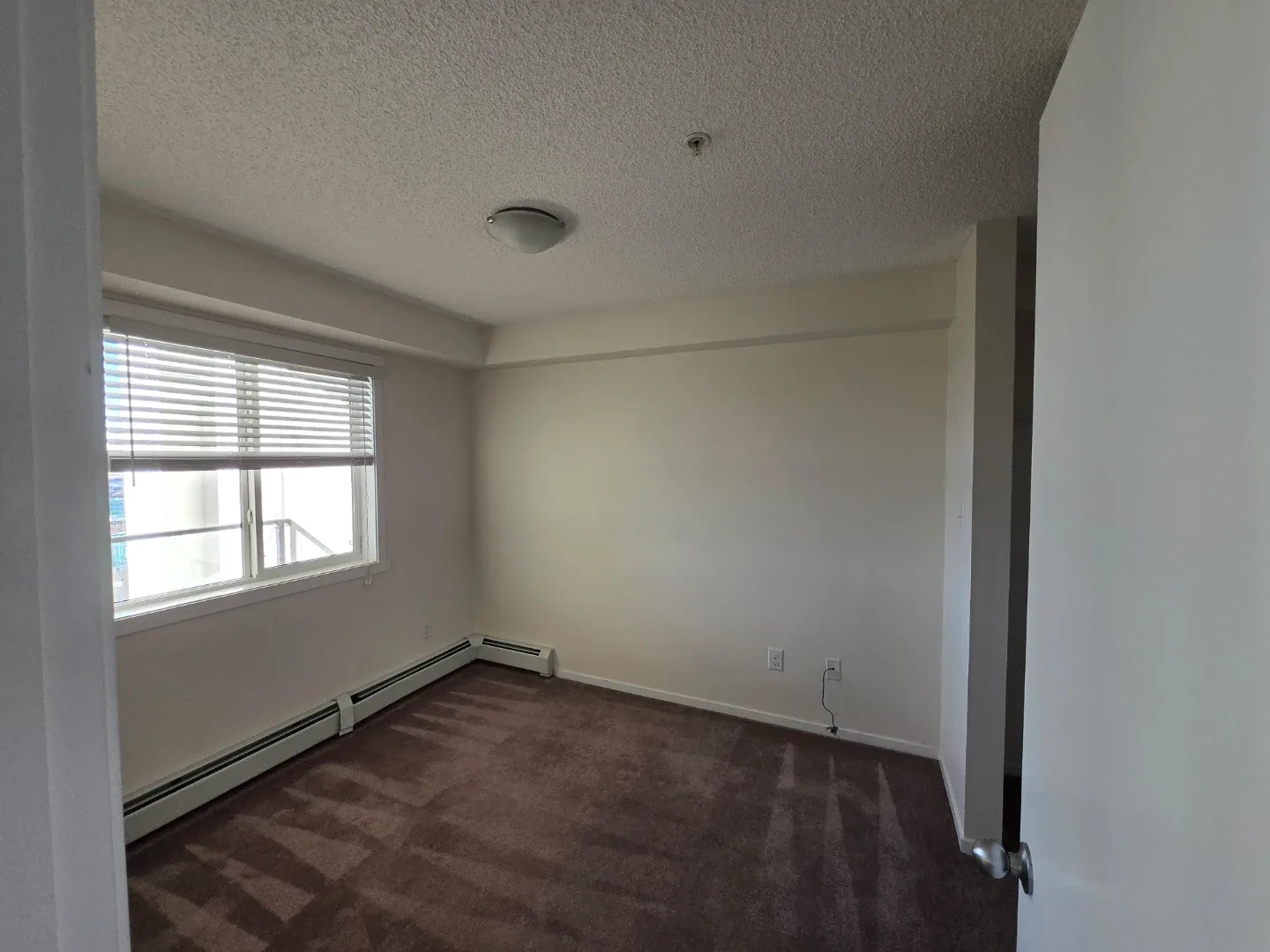 1 BED 1 BATH APARTMENT FOR RENT image indicator(6)