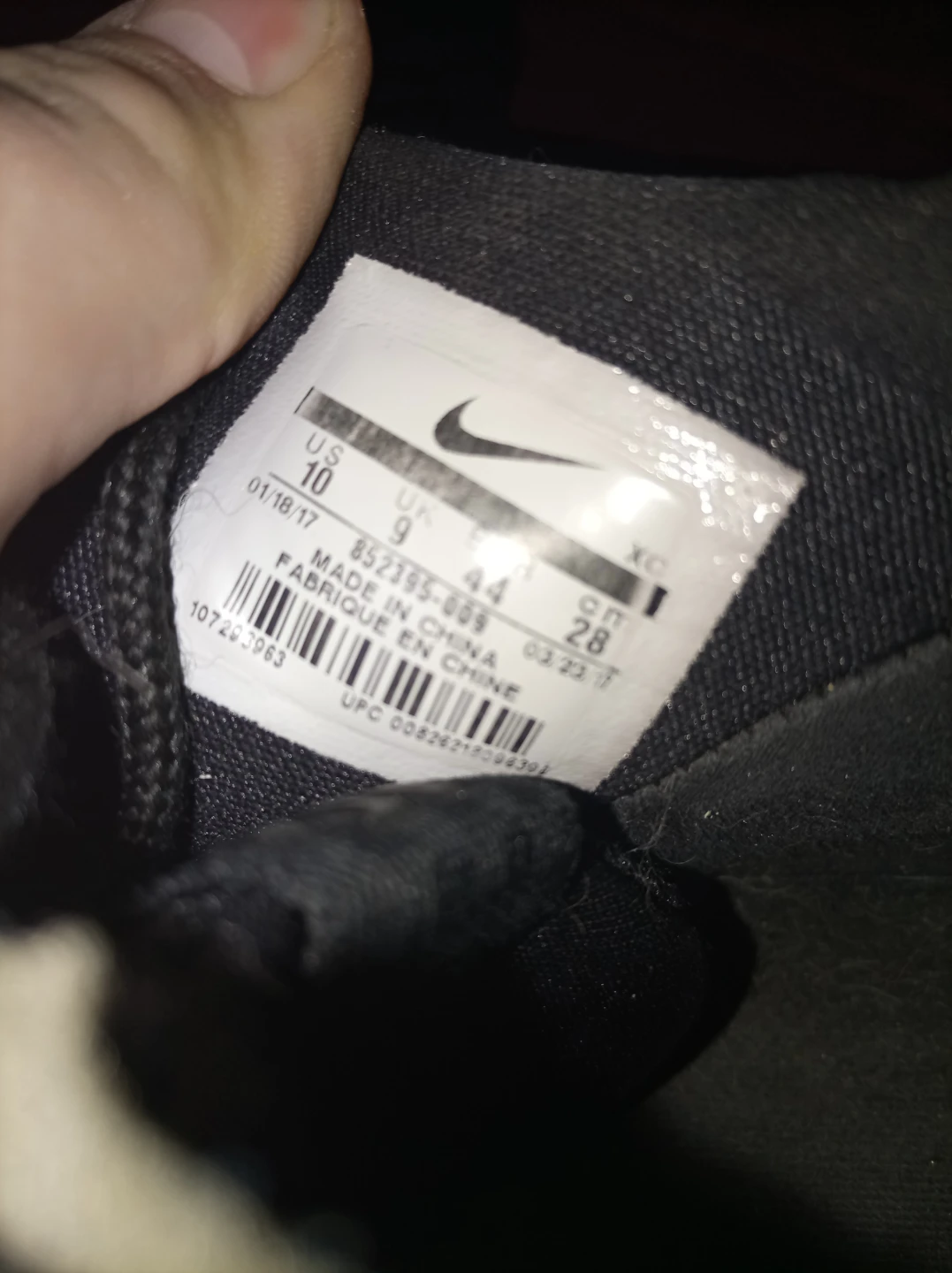 Nike Kyrie Flytrap Basketball Shoes - Size 10 - photo 2