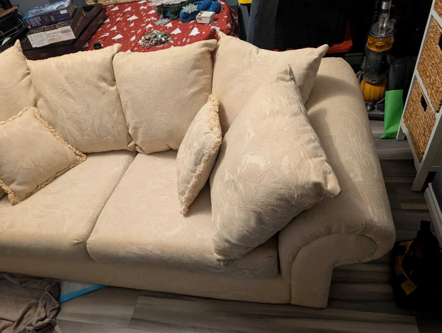 Beige Floral Patterned Sofa - photo 2