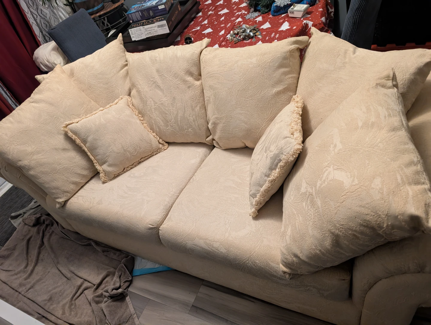 Beige Floral Patterned Sofa - photo 3