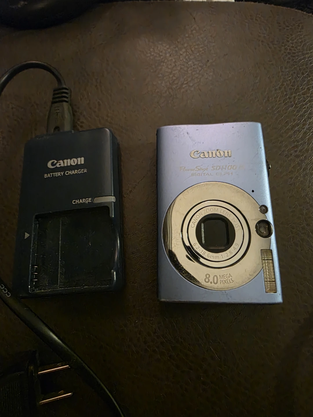 Canon PowerShot SD1100 IS Digital Camera - photo 3