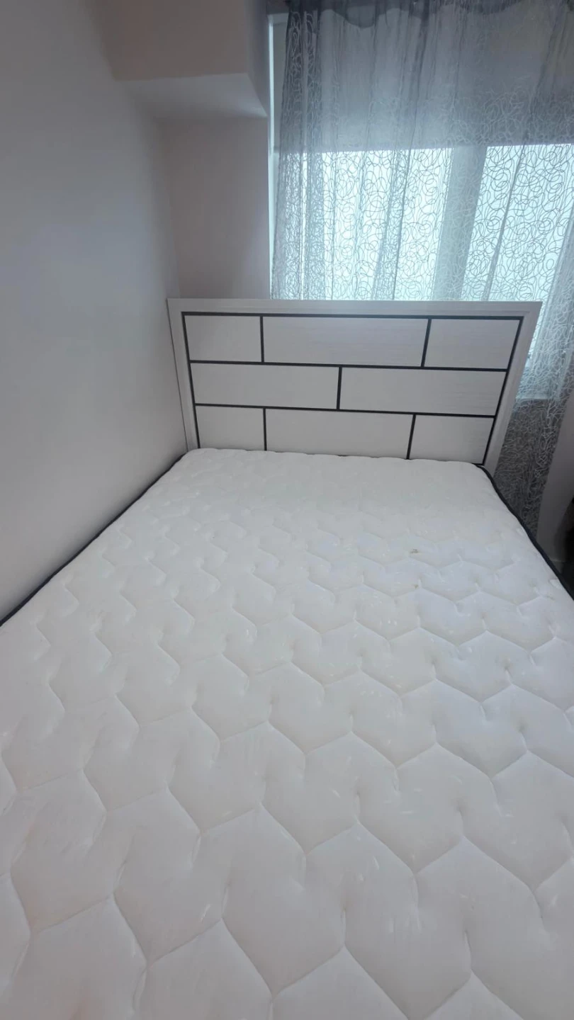 Queen Size Bed Frame with Mattress - photo 2