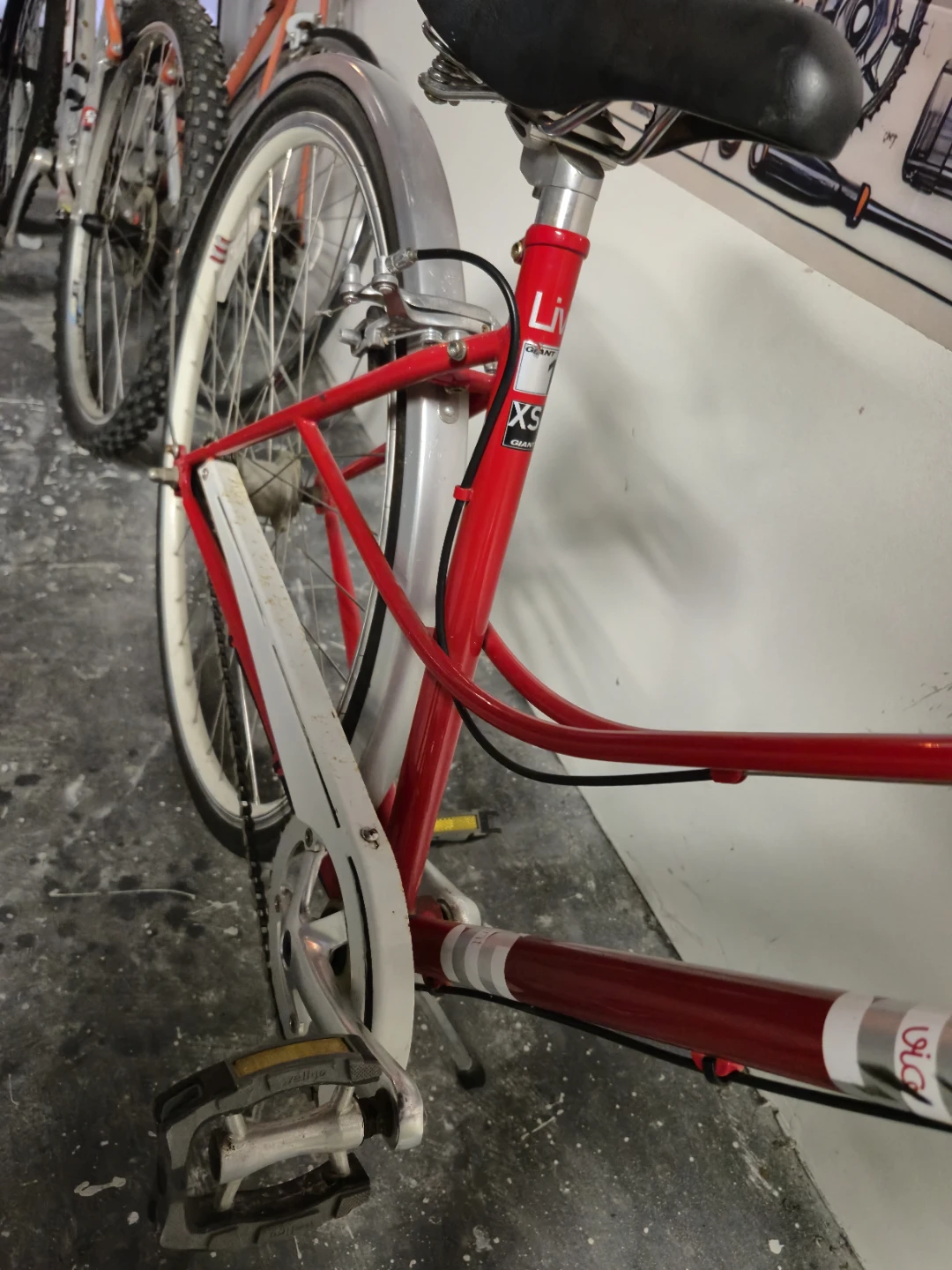 Liv XS Red Ladies Bike - photo 5