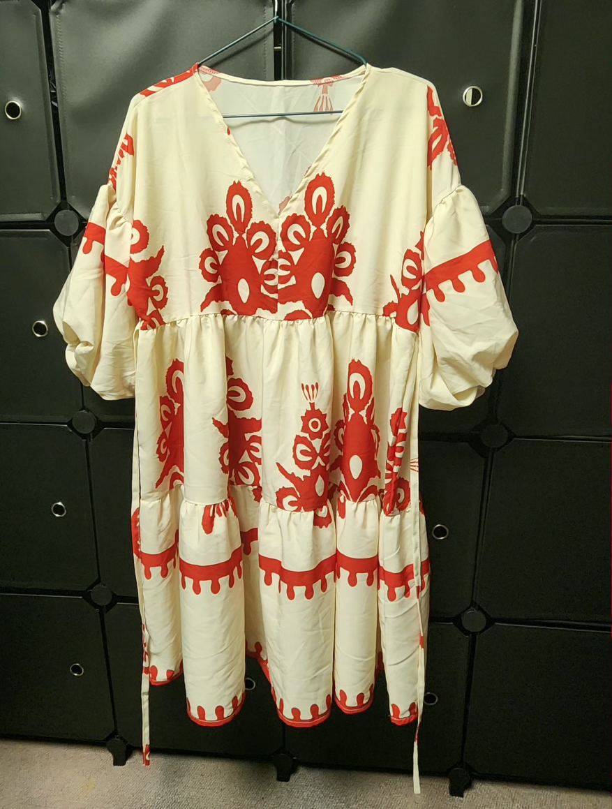 short Vneck dress (puff sleeves)
