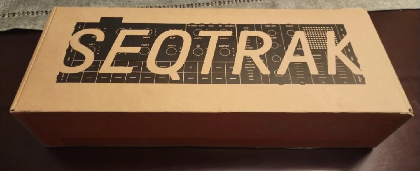 Yamaha SEQTRAK - Barely used - Black image indicator(3)