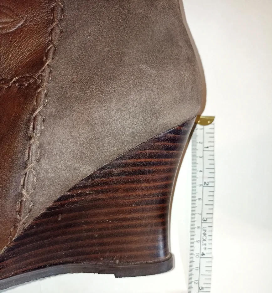 ‼️Trade‼️2 Women boots genuine leather and seude image indicator(7)